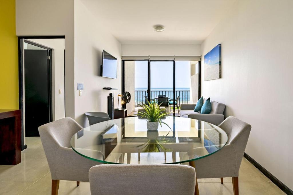 Vela'S Condos Ocean Front 푸에르토 모렐로스 외부 사진