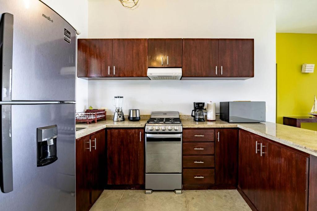 Vela'S Condos Ocean Front 푸에르토 모렐로스 외부 사진