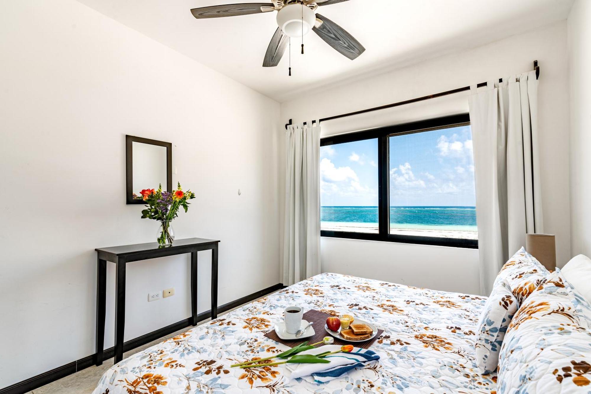 Vela'S Condos Ocean Front 푸에르토 모렐로스 외부 사진